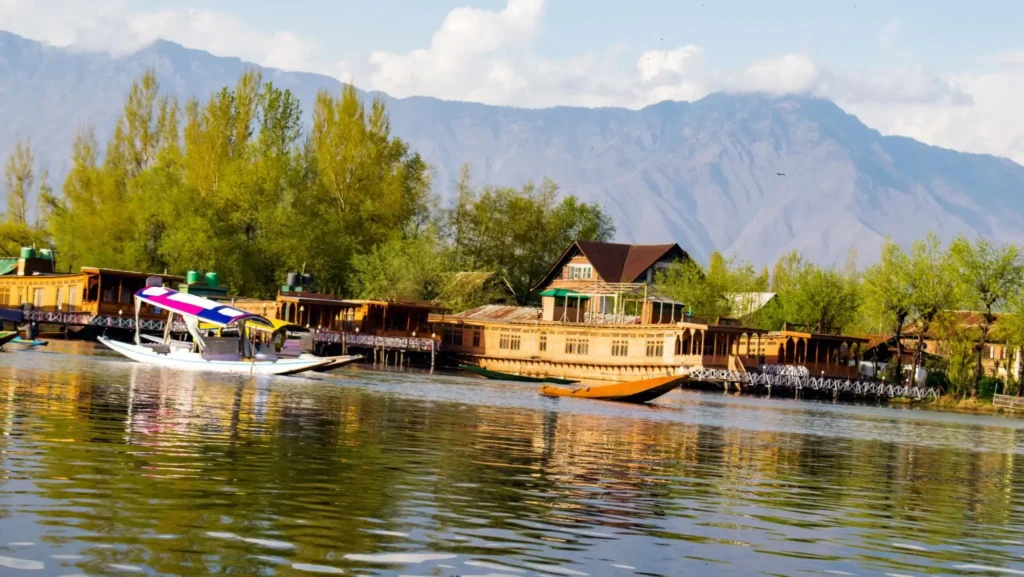 Srinagar to Leh Himalayan Road Expedition